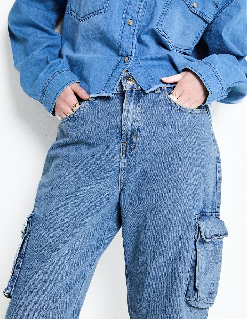 Jeans cargo campana corte cintura alta para mujer 4