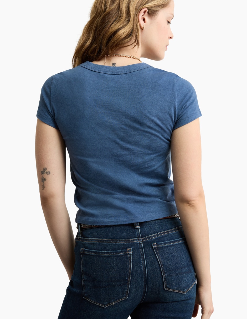 Playera manga corta American Eagle cuello redondo para mujer