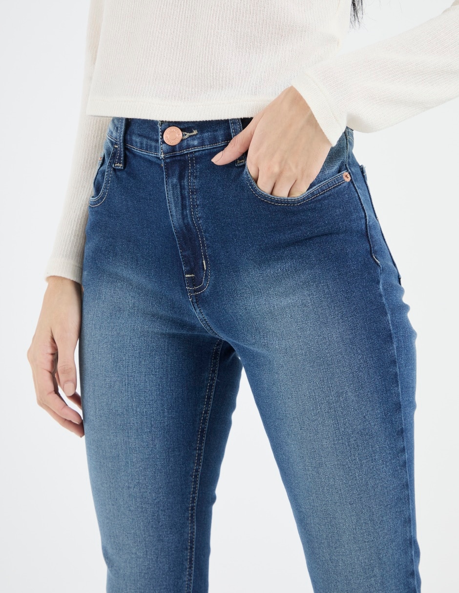 Jeans slim corte cintura media para mujer 4