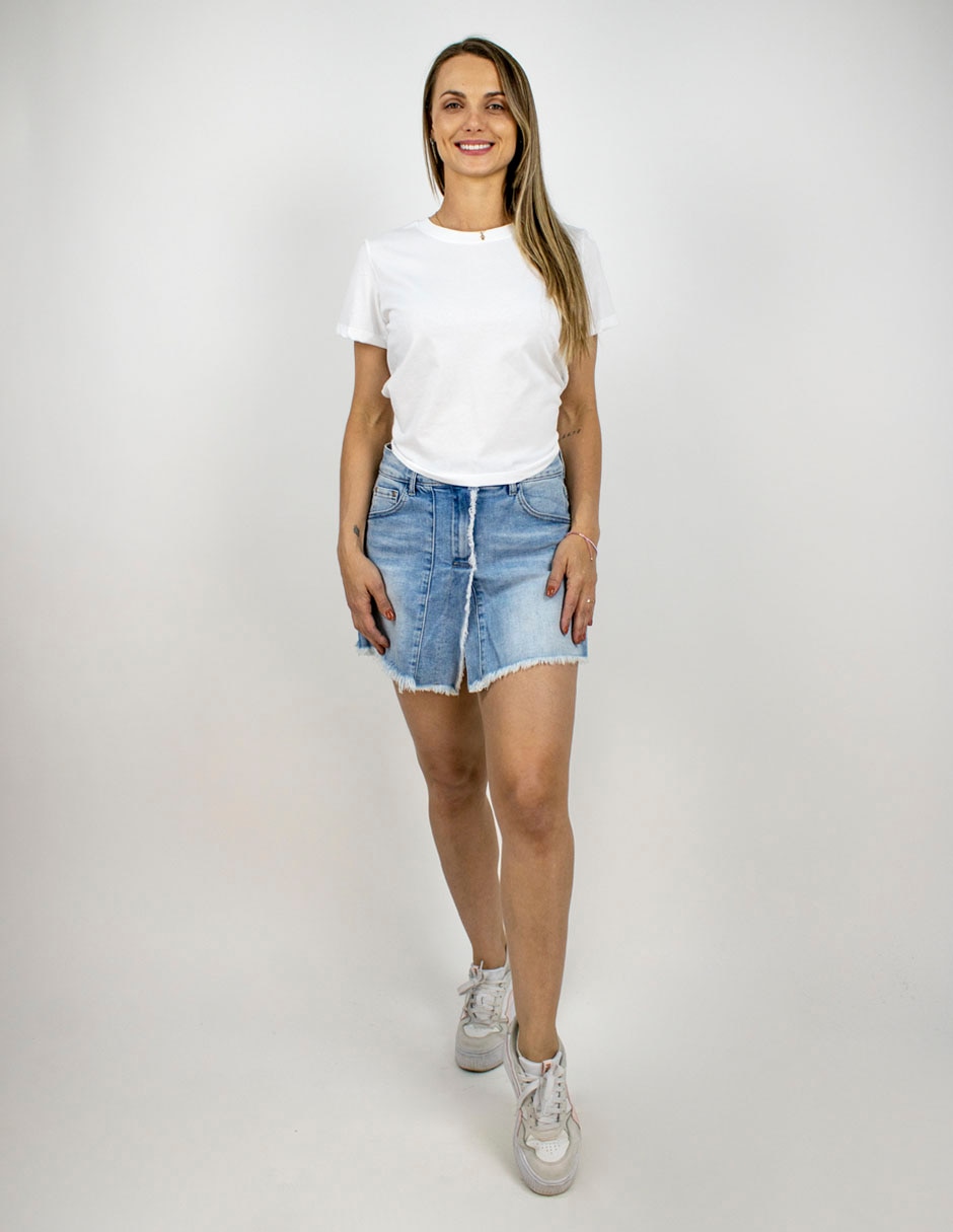Falda short a la cadera