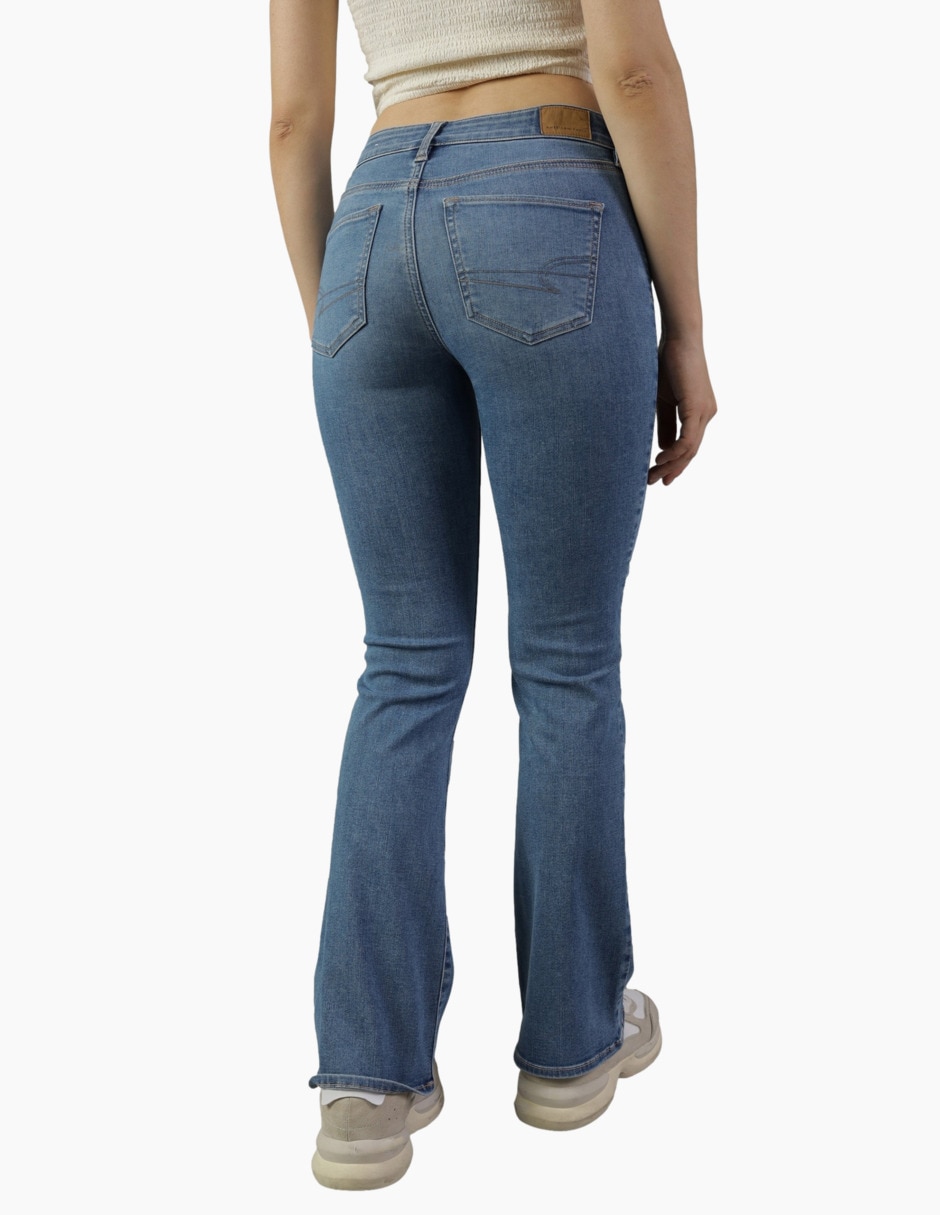 Jeans boot American Eagle para mujer
