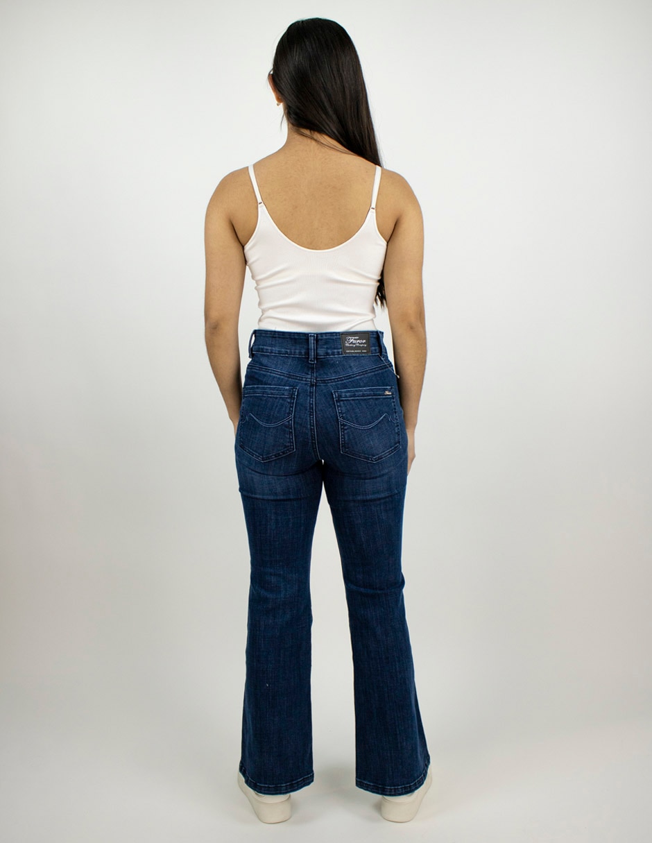 Jeans flare para mujer 4