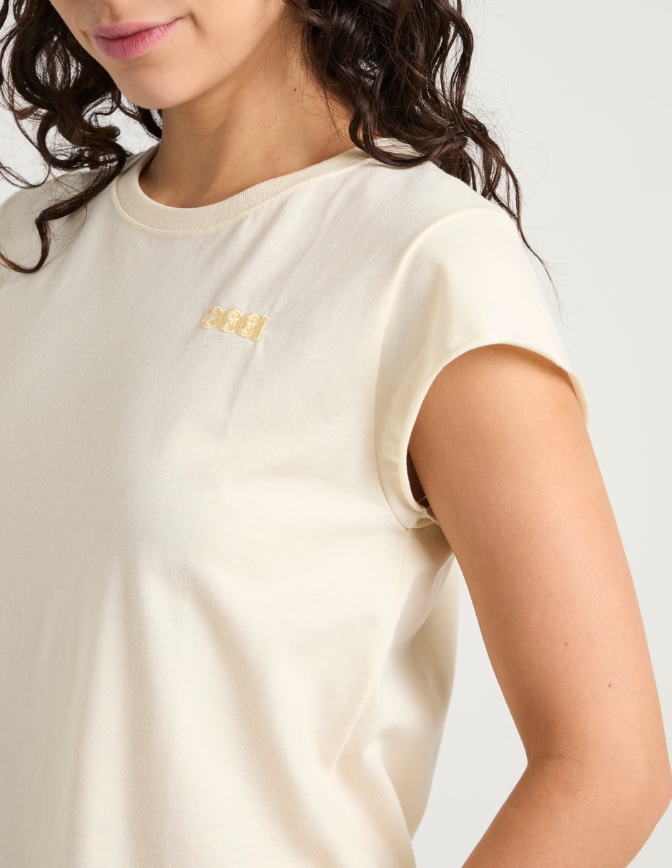 Playera manga corta cuello redondo para mujer 4