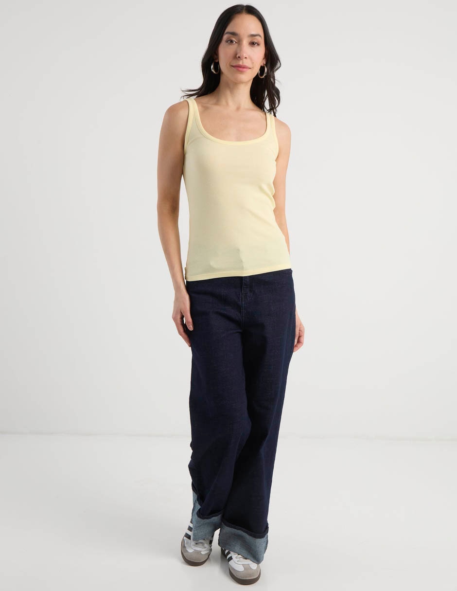 Playera cuello redondo para mujer 4