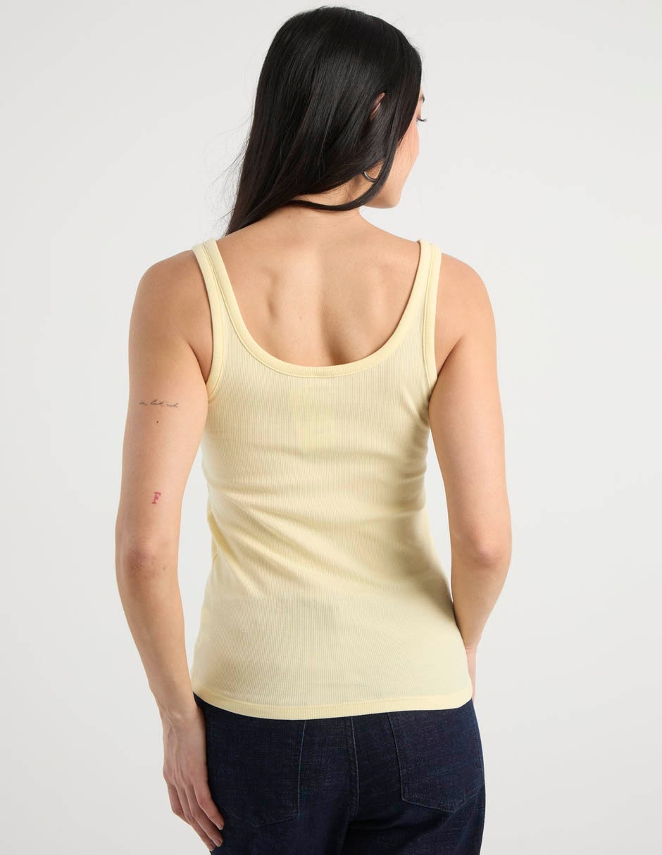 Playera cuello redondo para mujer 6