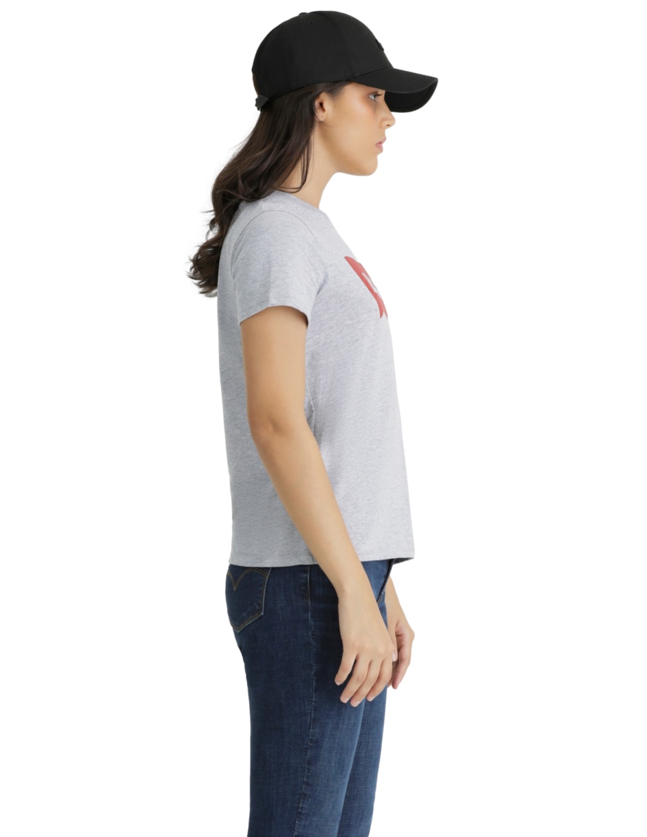 Playera manga corta Levi's cuello redondo para mujer
