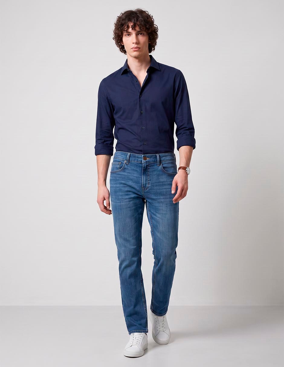 Jeans straight lavado stone wash para hombre 3