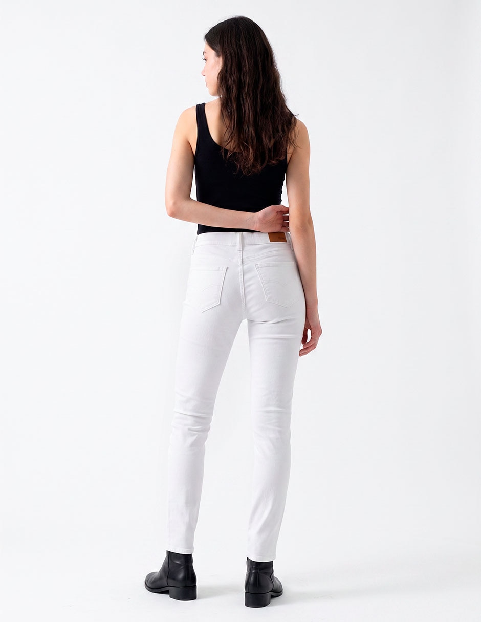 Playera cuello redondo para mujer 5